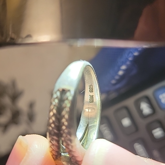 Purple stone ring size 7 - Picture 3 of 3